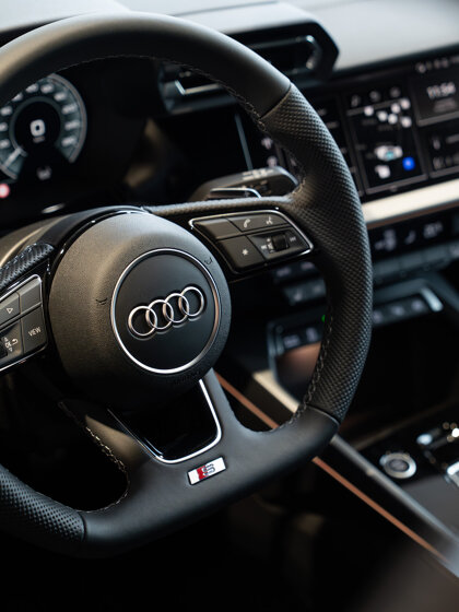 audi-a3-allstreet-TFSIe-2025-23
