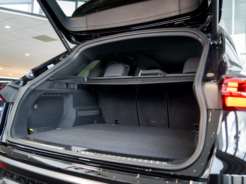 Q5 audi 2025 showroom drachten-07