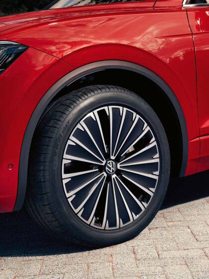 2023 Volkswagen Touareg-06