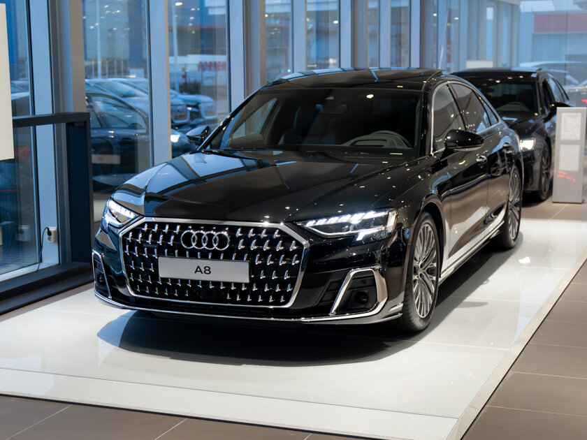 2023-audi-A8-VDB-07