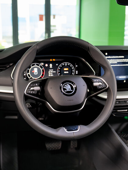 Octavia-combi-skoda-2025-12