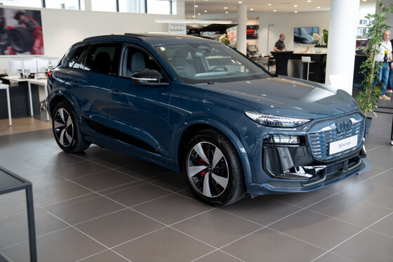 audi-q6-etron-7