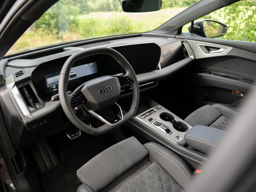 Audi-Q4-e-tron---2026-24