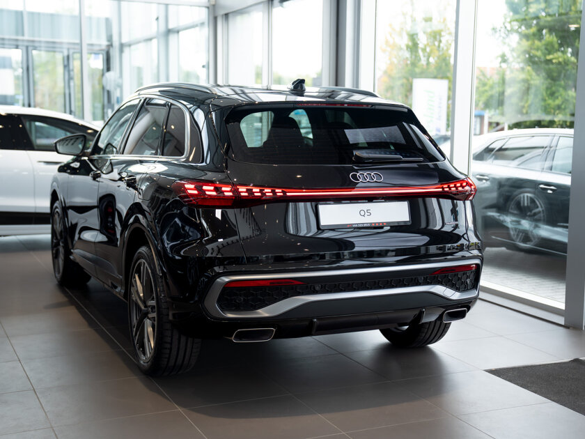 Q5 audi 2025 showroom drachten-01