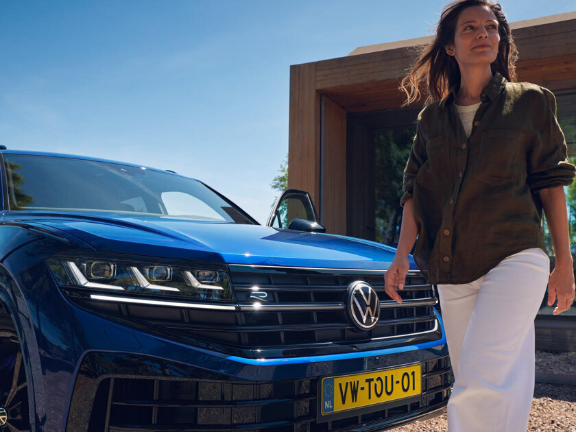 2023 Volkswagen Touareg-13