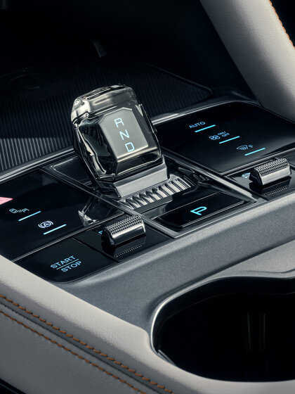 BYD-SEAL-U-8